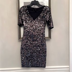 BCBG MAXAZRIA Black Grey Sequin Stretch Dress Sz XS